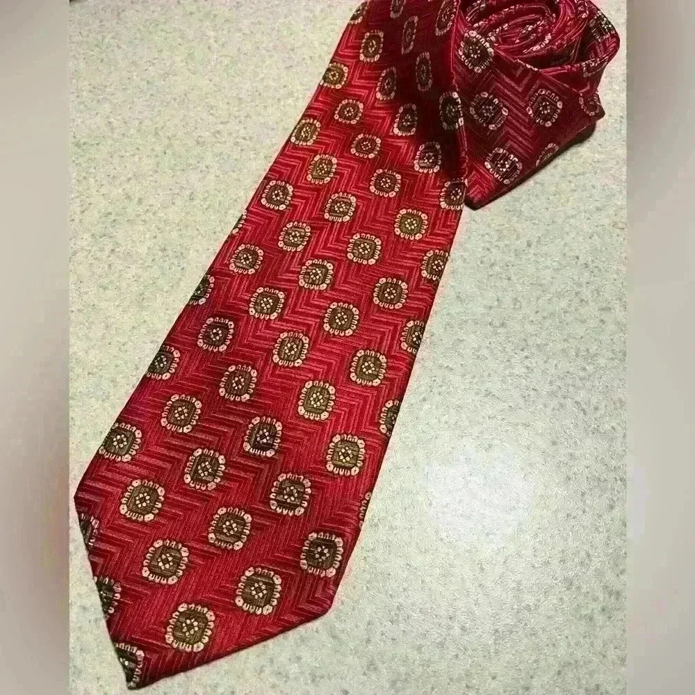 Robert Talbott Silk Necktie Red  Gold Square Print Handsewn - Picture 5 of 8